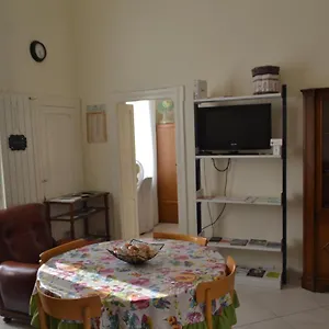Angiulli 50 Apartament